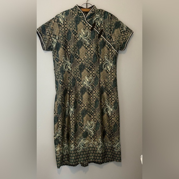Galuh Bali Women’s Traditional Batik Cheongsam Dress – Teal & Gold – One Size M - Picture 1 of 7